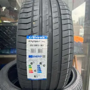 255/35 R19 96Y Triangle EffeXsport Yazlık Lastik 2024 Üretim